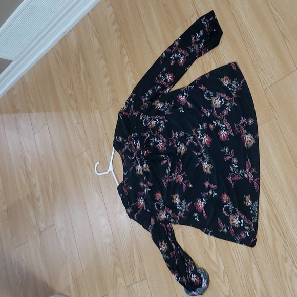 Tops for women size XL - Picture 12 of 16